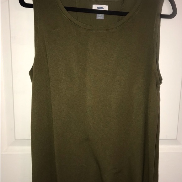 Top - Picture 2 of 3